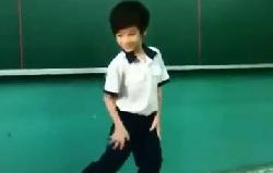 Học sinh tiểu học người Việt nhảy Gangnam Style gây bão mạng